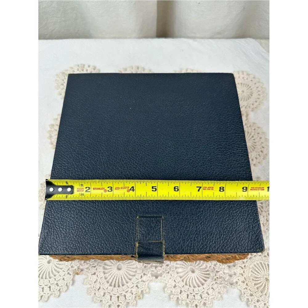 Unbranded charming vintage